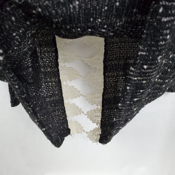 Entro sz M crocheted lace open back sweater - Picture 11 of 11